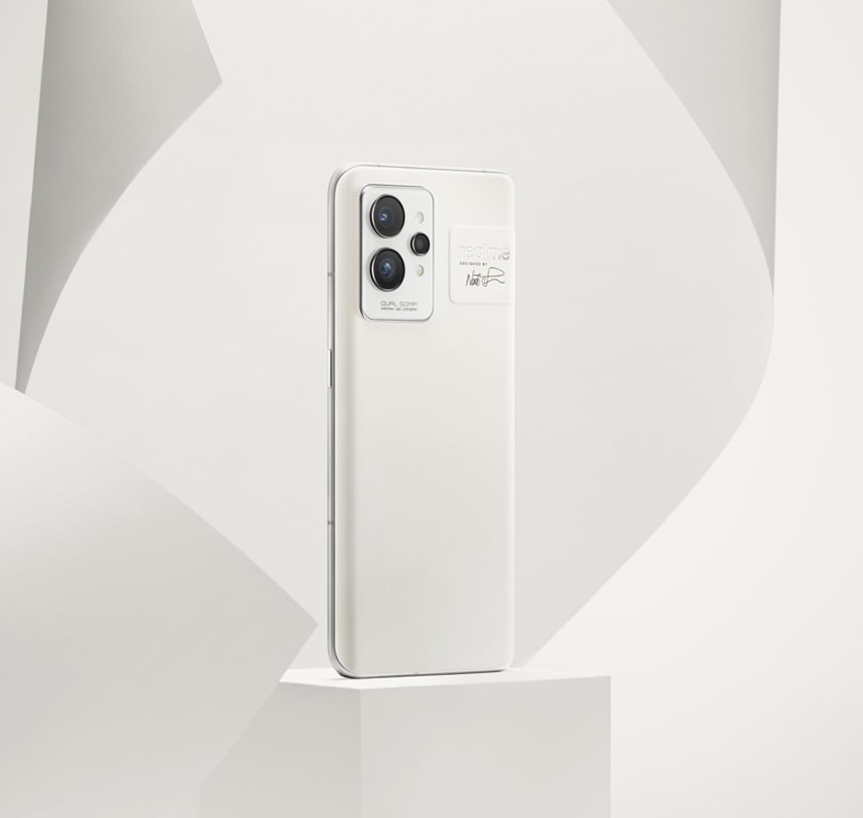 Realme GT2 Pro in weiß