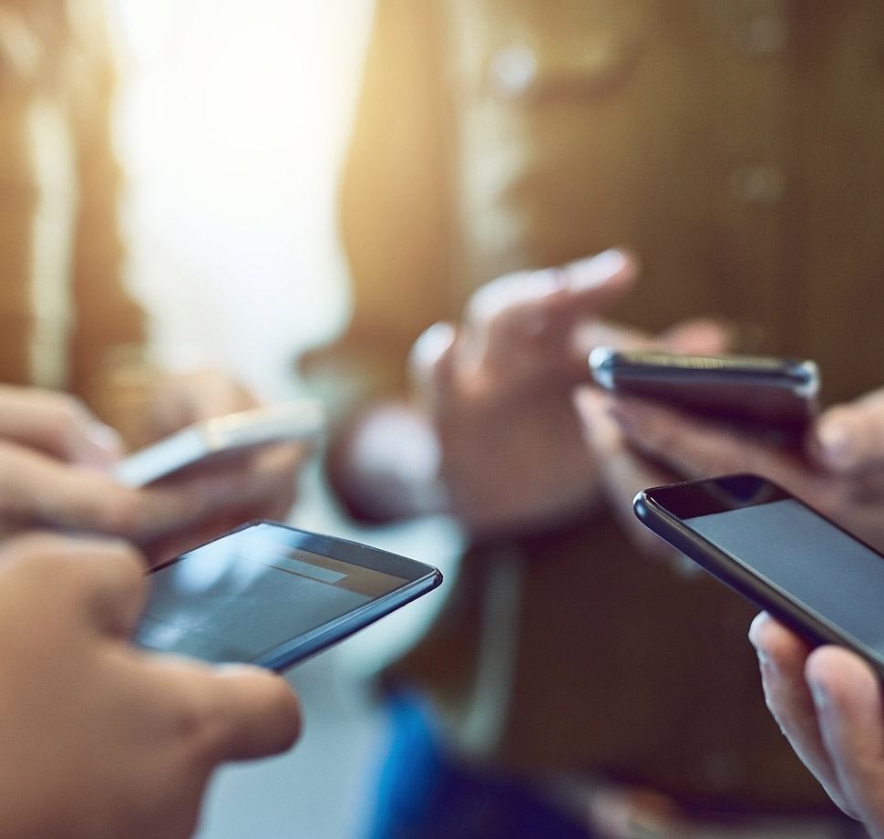Artikelbild "Welcher Nutzertyp bist du?" zum Blogbeitrag "Handy mit Vertrag: Für wen lohnt sich ein Bundle?".